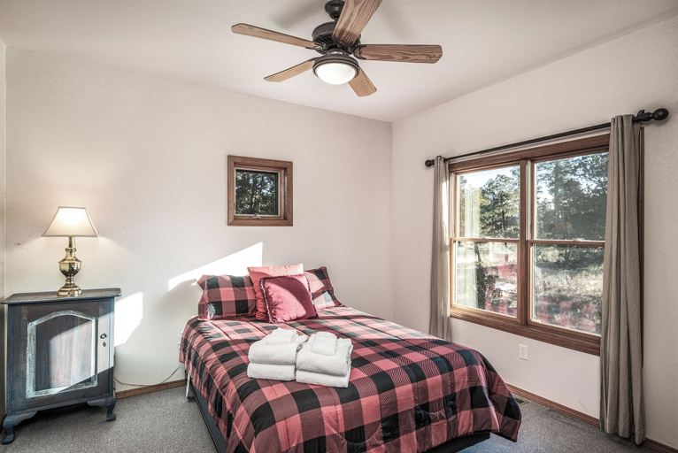 Bedroom 3, Blue Lake Lodge by Ruidoso Vacation Rentals, Lincoln