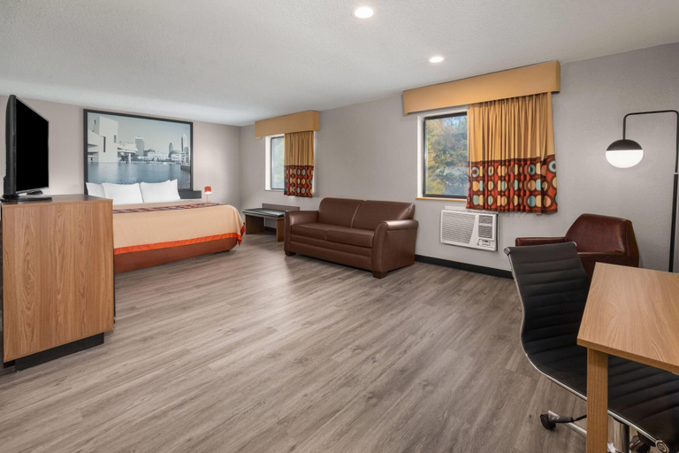 Others 5, Super 8 by Wyndham Kent/Akron Area, Portage