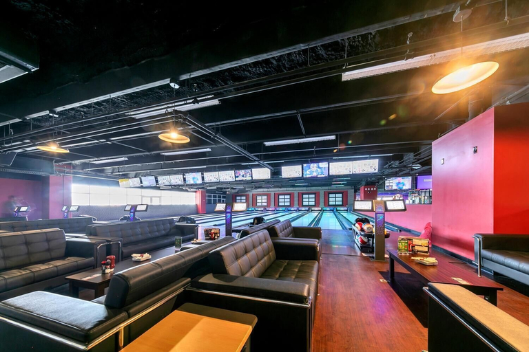 Food & Drinks 5, Laketown Wharf 607, Bay