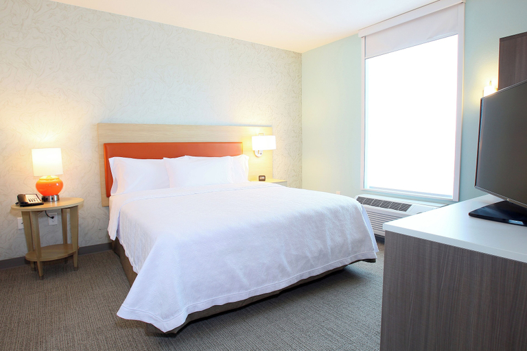 Bedroom 4, Home2 Suites by Hilton Nampa, Canyon