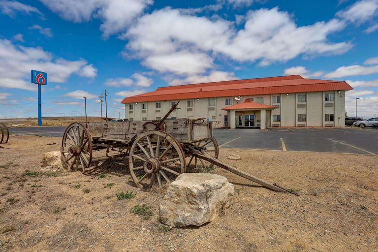 Others 1, Motel 6 Moriarty, NM, Torrance