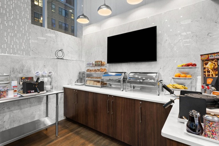 Food & Drinks 5, Comfort Inn Prospect Park - Brooklyn, New York