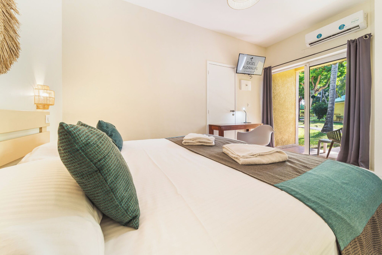 Bedroom 3, Hôtel Exsel Floralys, L'Étang-Salé