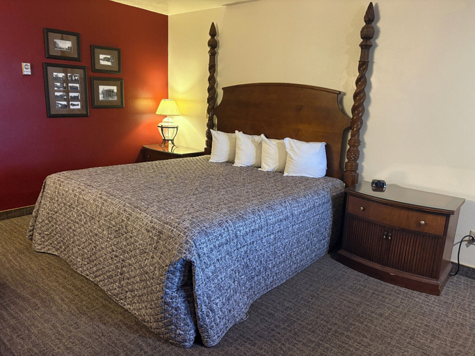 Bedroom 3, Clover Creek Inn, Bear Lake