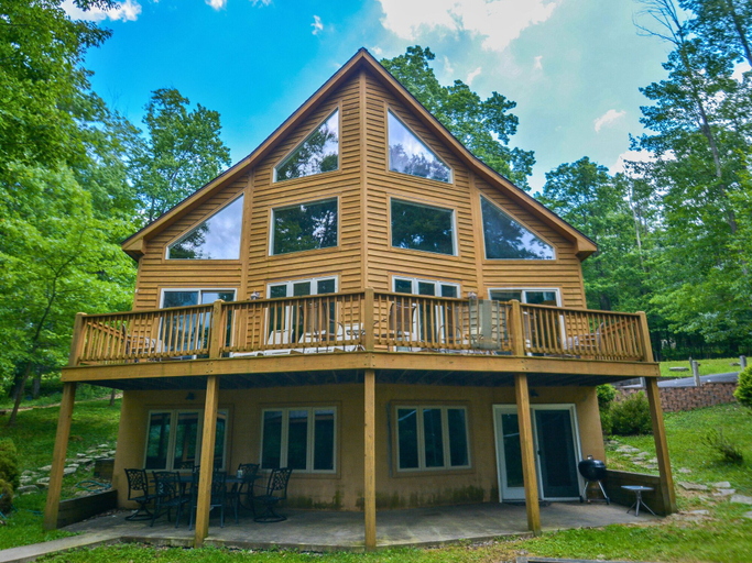 Exterior & Views 2, Mountain Meadow by Taylor Made Deep Creek, Garrett