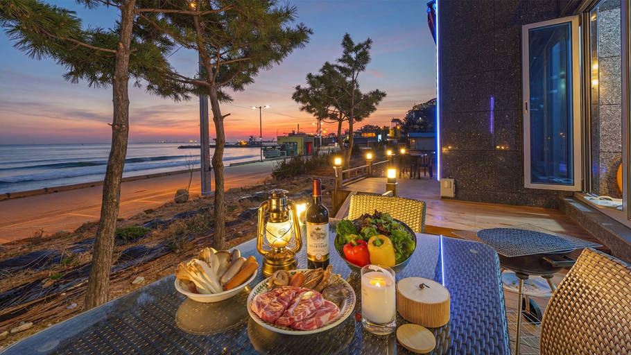 Food & Drinks 4, Pohang Playbeach Poolvilla, Pohang