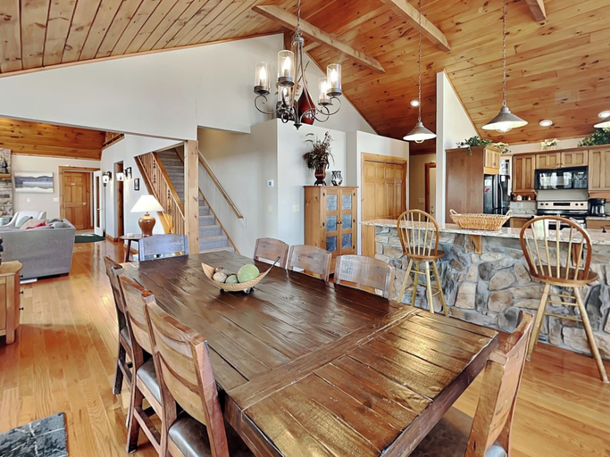 Food & Drinks, One Ski Hill by Taylor Made Deep Creek, Garrett