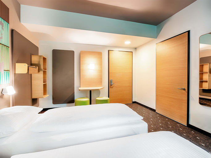 Bedroom 4, B&B Hotel Stuttgart-Neckarhafen, Stuttgart