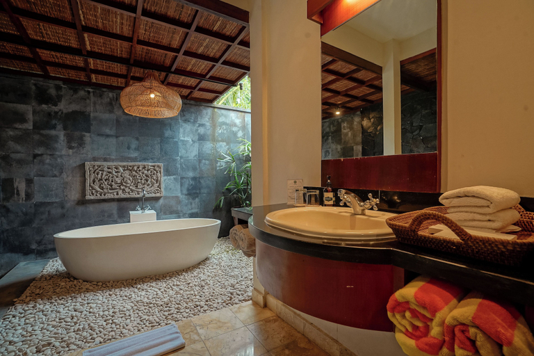 Bathroom 5, Pertiwi Resort & Spa Hotel Bali, Gianyar