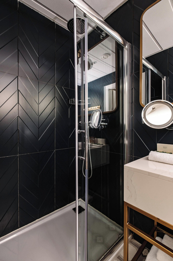 Bathroom 5, The Cumberland Hotel by NEU Collective