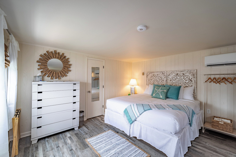 Bedroom 2, Ocean Glass Inn, Sussex