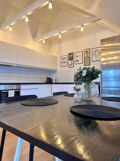 Food & Drinks, WOW Apartments, Sankt Sigfridsgatan 64-66, Göteborg