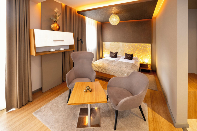 Bedroom 4, Mama's Design & Boutique Hotel, Bratislava II