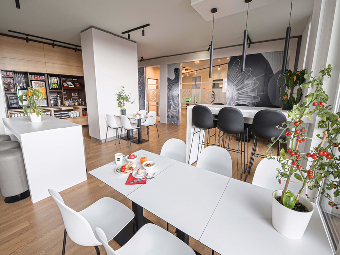 Food & Drinks 5, B&B Hotel Wiener Neudorf, Mödling