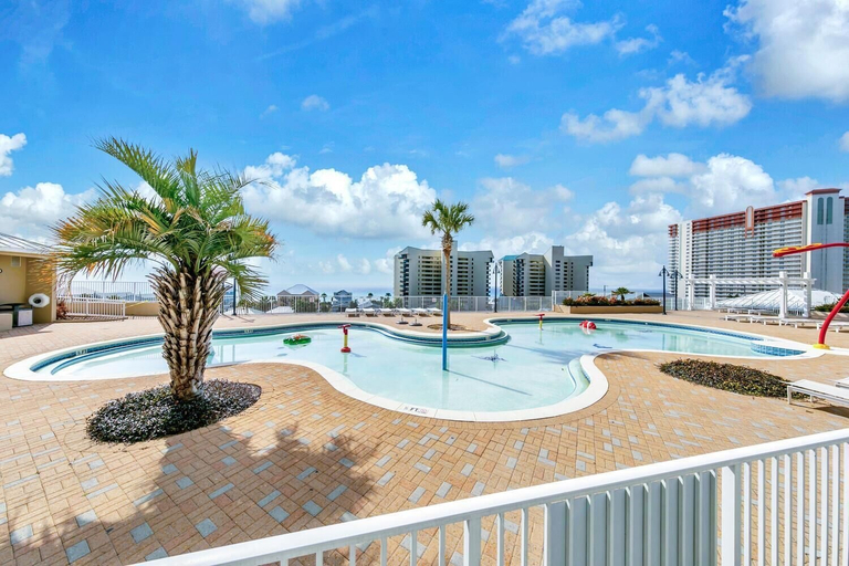 Sport & Beauty 5, Laketown Wharf 402, Bay