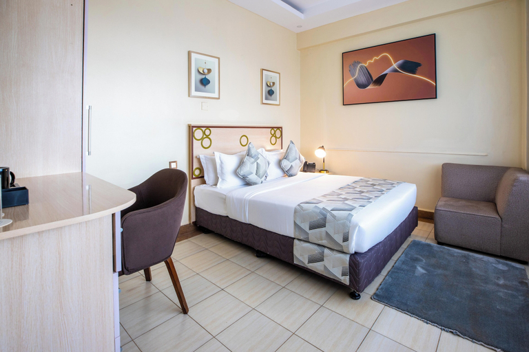 Bedroom 2, DALLAS PREMIERE HOTEL, Nyaribari Chache