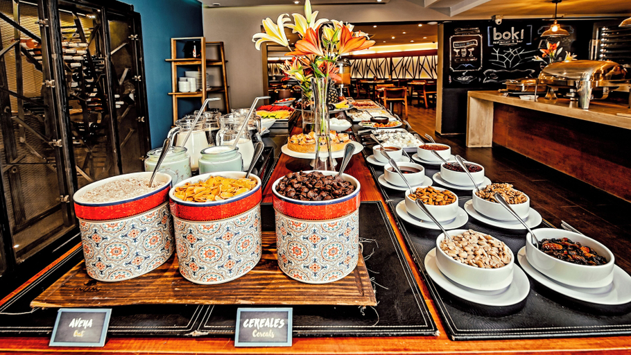 Food & Drinks 5, Time Stay - Essential Apartments, Santiago