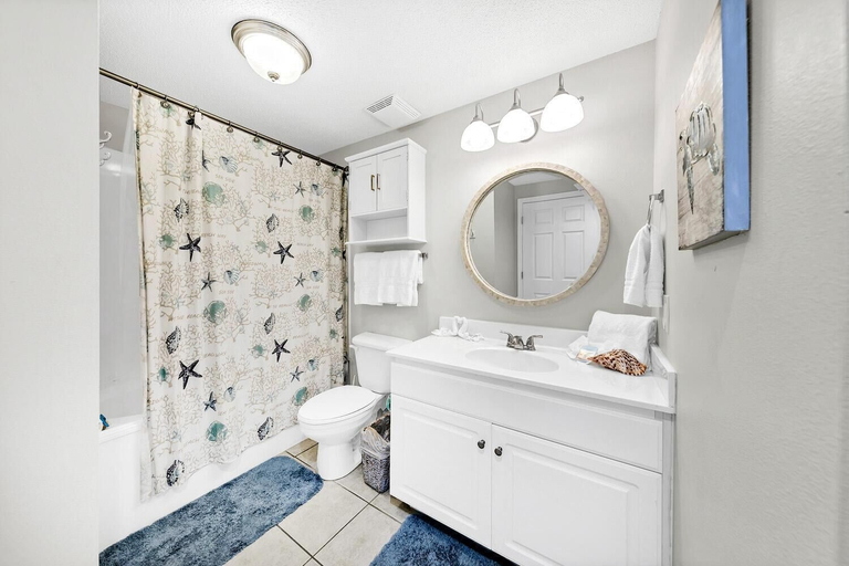 Bathroom, Majestic Beach Towers 1-2015, Bay