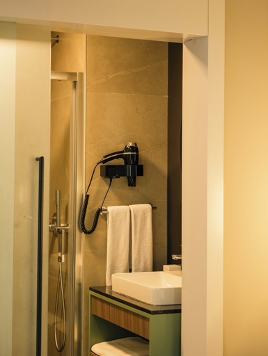 Bathroom 5, Vesta Rooms, Antalya