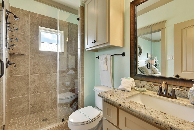 Bathroom 3, Neptune's Sanctuary by Ryson Vacation Rentals, Galveston