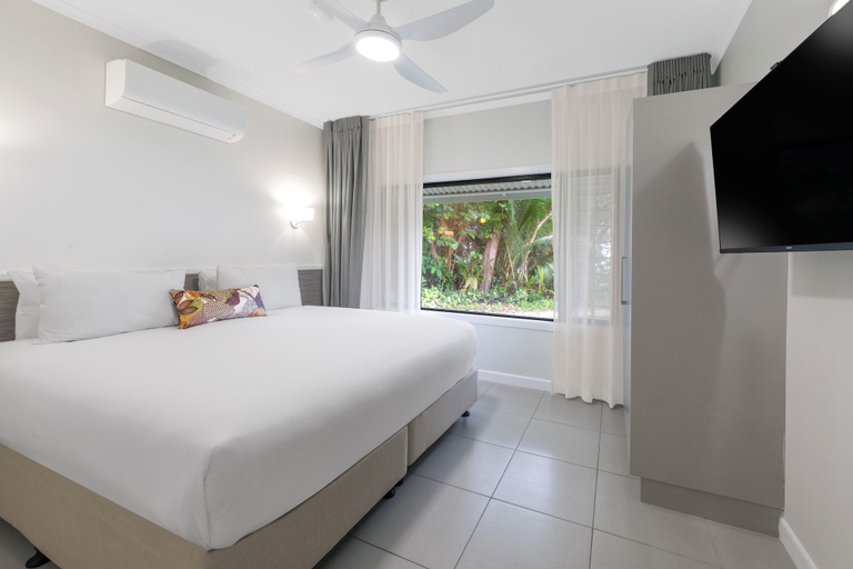 Bedroom 3, Club Wyndham Mission Beach, Johnstone