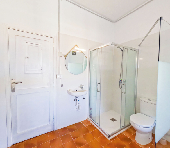 Bathroom 5, Las Eras Nest Hostel, Santa Cruz de Tenerife