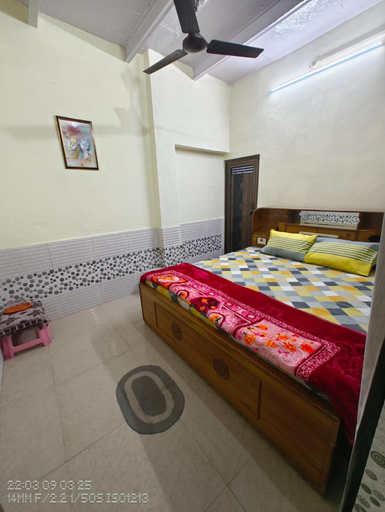 Bedroom 5, Aastha Krishna Homestay , Mathura