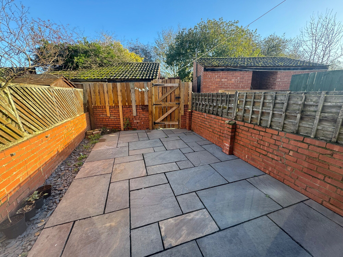 Others 5, a Quiet Semi Rural Property Located in Bolsover, Derbyshire
