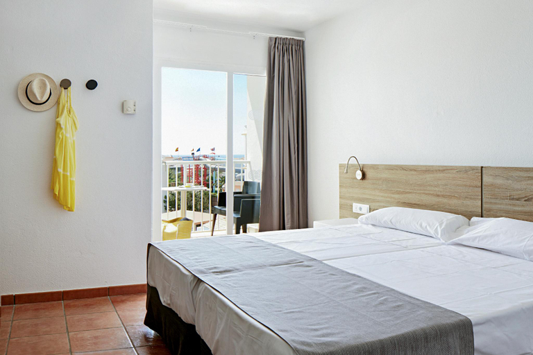 Bedroom 3, Globales Los Delfines, Baleares