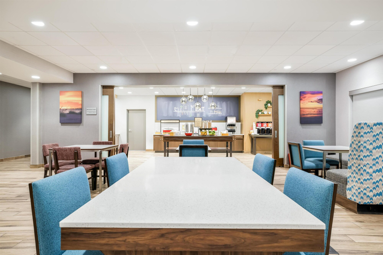 Food & Drinks 5, Hampton Inn Fort Myers Downtown, Lee