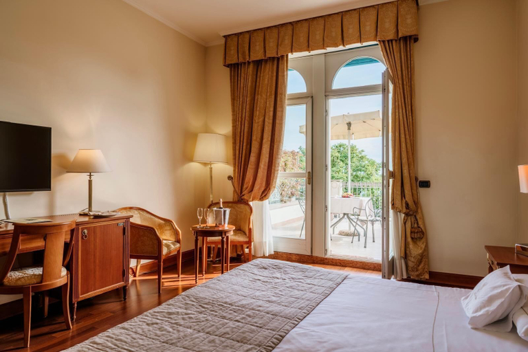Bedroom 3, Hotel Savoy Palace, Brescia