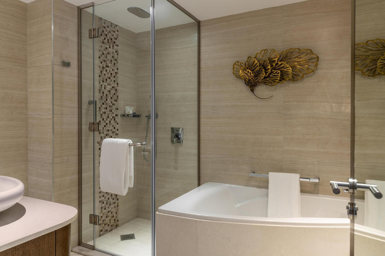 Bathroom 5, Radisson Blu Hotel & Residence, Nairobi Arboretum, Dagoretti North