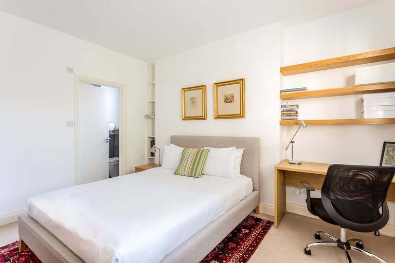 Bedroom 3, Spacious Apartment Near Portobello Road, London