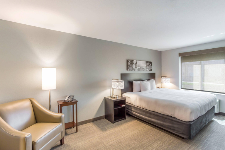 Bedroom 3, MainStay Suites Logan Ohio-Hocking Hills, Hocking