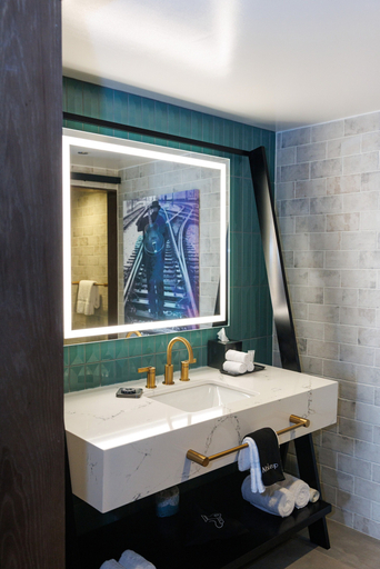 Bathroom, Bally's Baton Rouge Hotel, East Baton Rouge