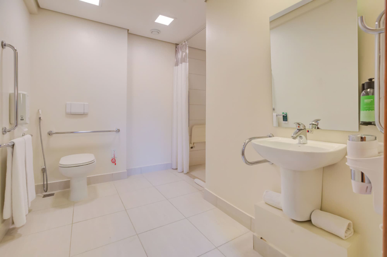 Bathroom 3, Transamerica Fit Campinas, Campinas