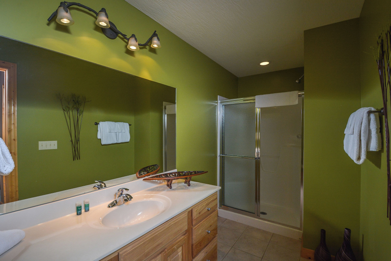 Bathroom 3, High-skis' Villa by Taylor Made Deep Creek, Garrett