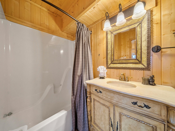 Bathroom 4, Eden's View by Jackson Mountain Rentals, Sevier