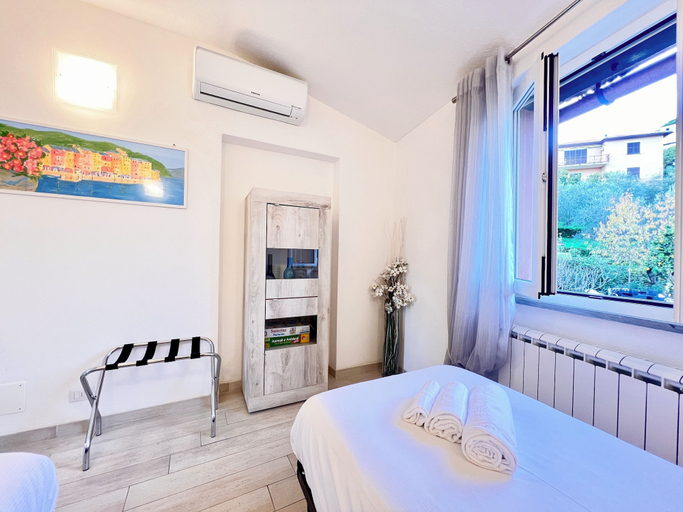 Bedroom 2, Casa Rosa, Rapallo, Genova