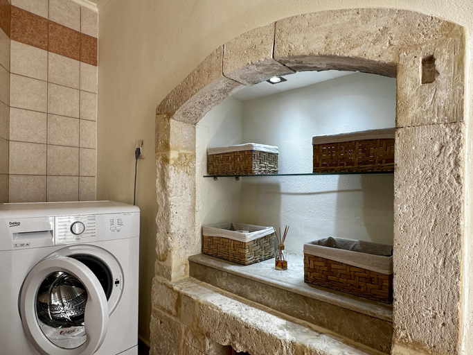 Bathroom 3, City Center 1-bed House in Heraklion, Crete