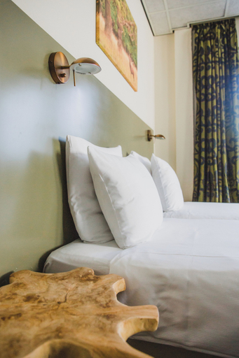 Bedroom 5, Hotel, Sportsbar & Brasserie Dorhout Mees, Dronten