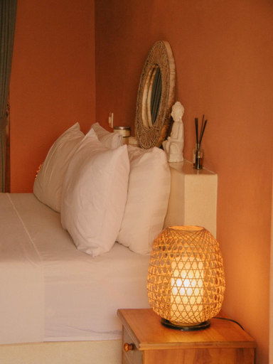 Bedroom 2, The Barefoot Blondie Village, Lombok
