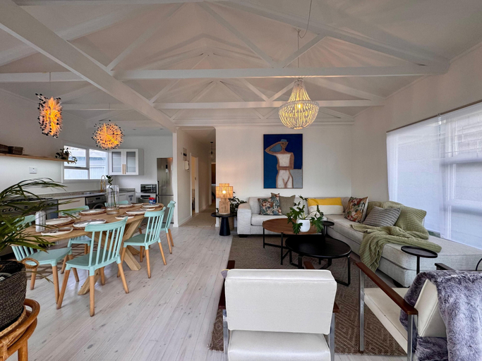 Food & Drinks 5, Loddeys Beach House, City of Cape Town