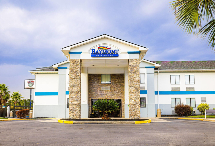 Exterior & Views 2, Baymont by Wyndham Port Wentworth, Chatham