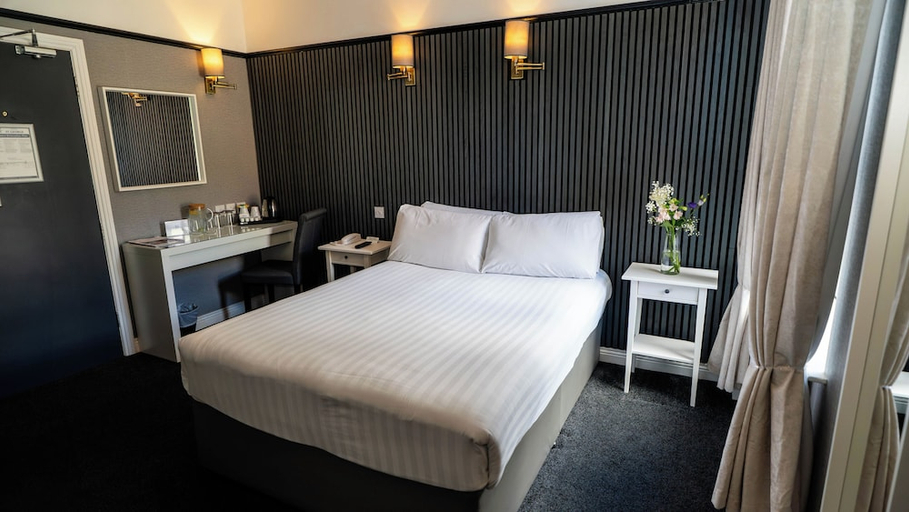 Bedroom 3, Hotel St George by Nina, Dublin