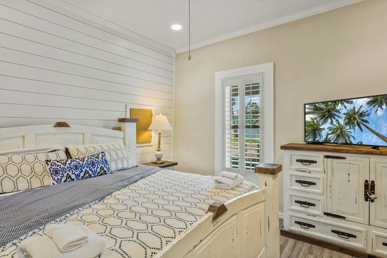 Bedroom, Alister House by Silver Sands Vacation Rentals, Nueces