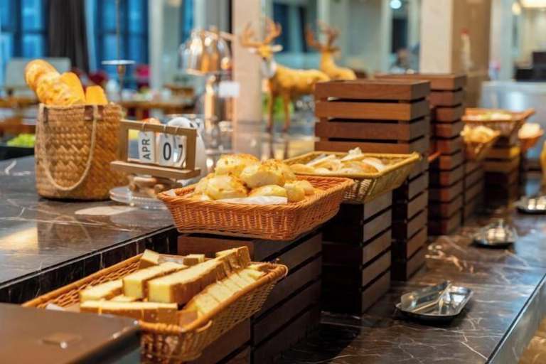 Food & Drinks 4, Days Hotel by Wyndham Hunan Zhangjiajie, Zhangjiajie
