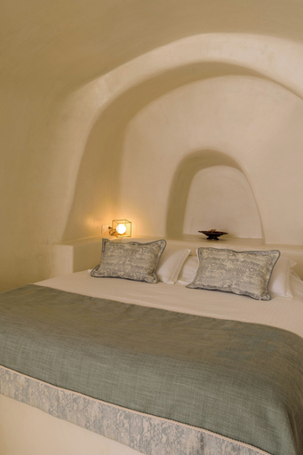 Bedroom 3, Fanari Villas Santorini, South Aegean