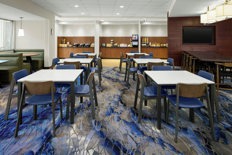 Food & Drinks 4, Fairfield Inn & Suites by Marriott Richmond Ashland, Hanover