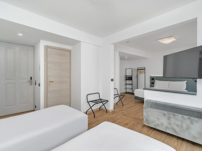 Bedroom 5, B&B Hotel Alba, Cuneo